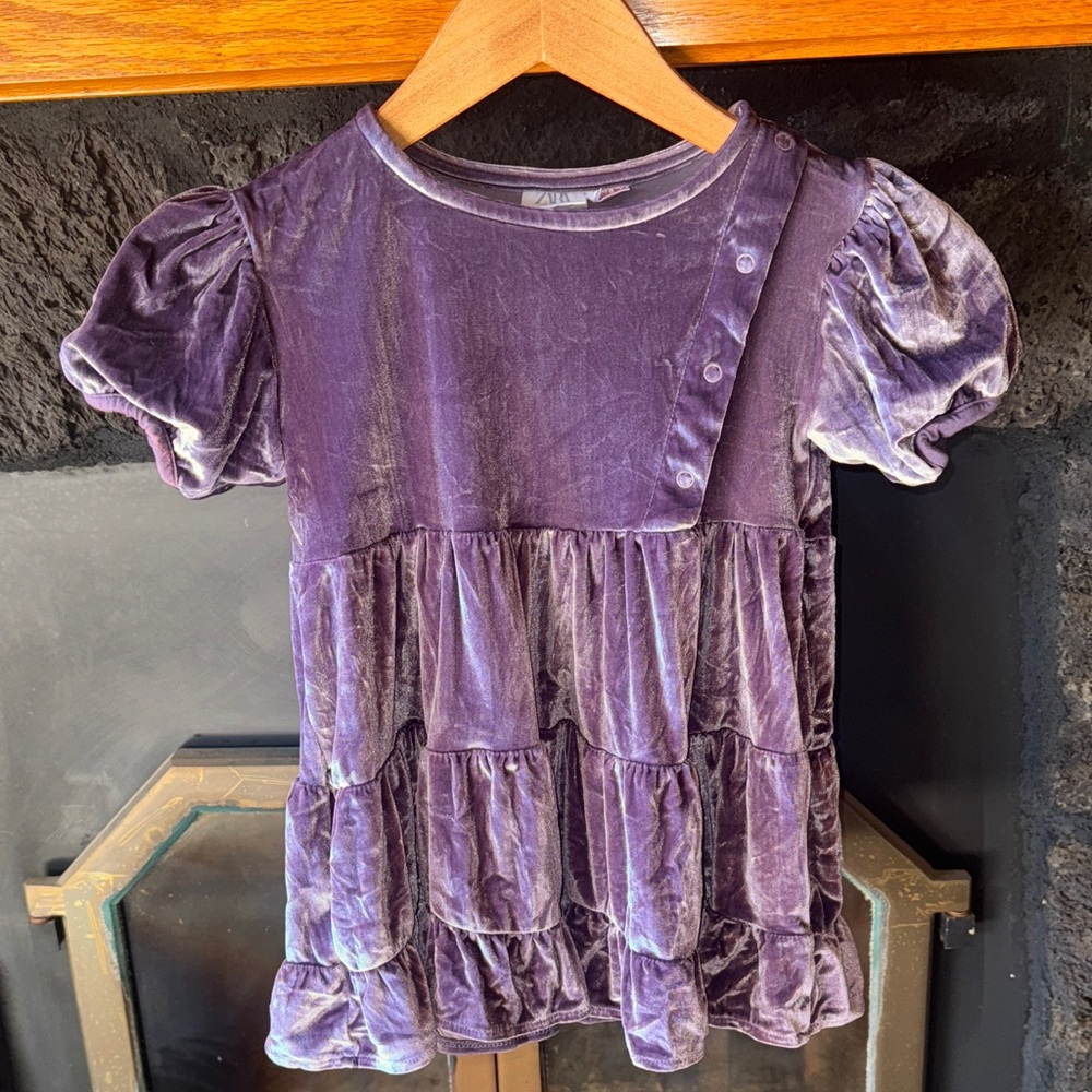 ZARA girls size 3/4 years Purple Velvet Puff Sleeve Dress